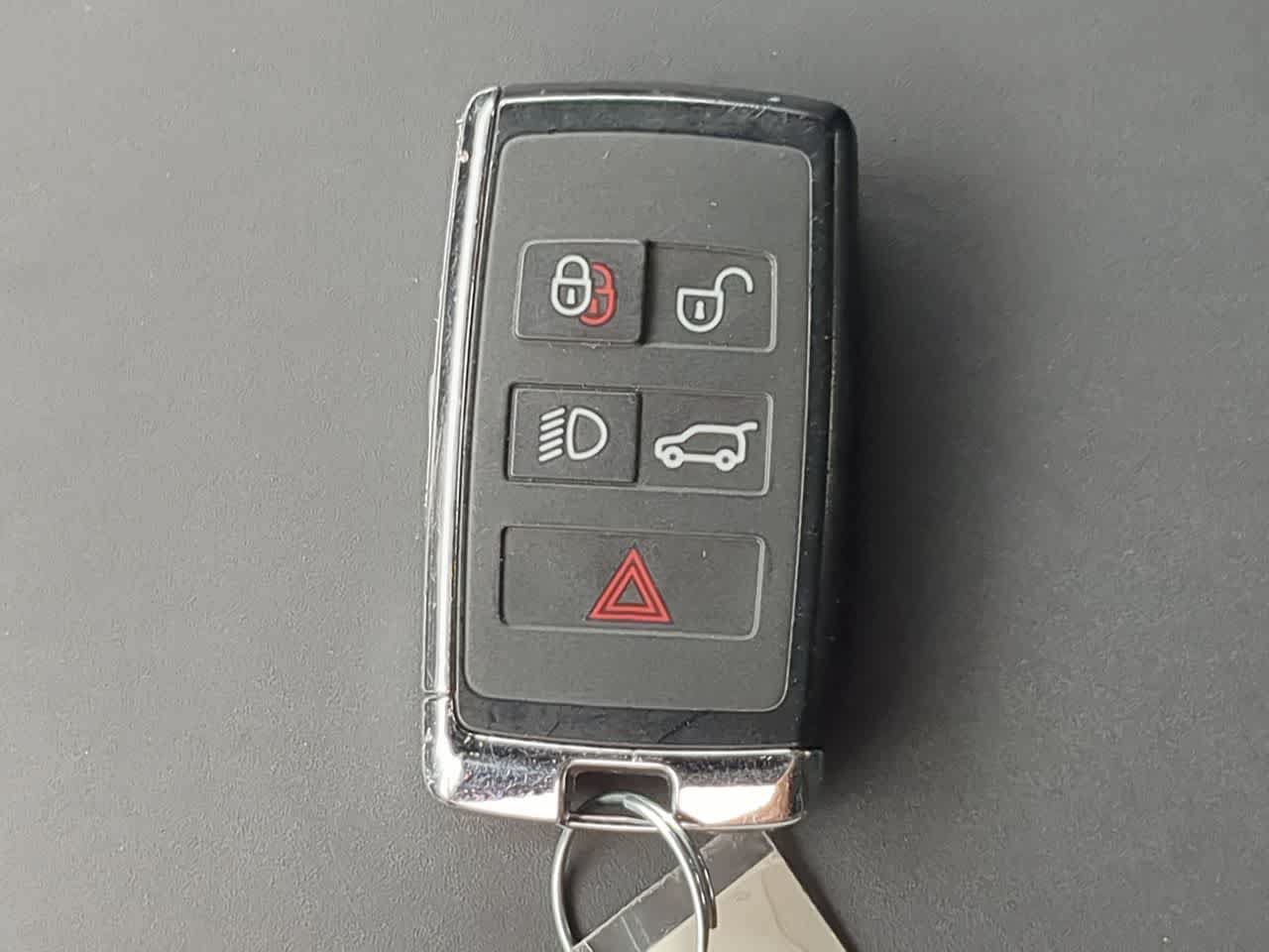 Used 2025 Land Rover Defender 110 S AWD/4WD image 36