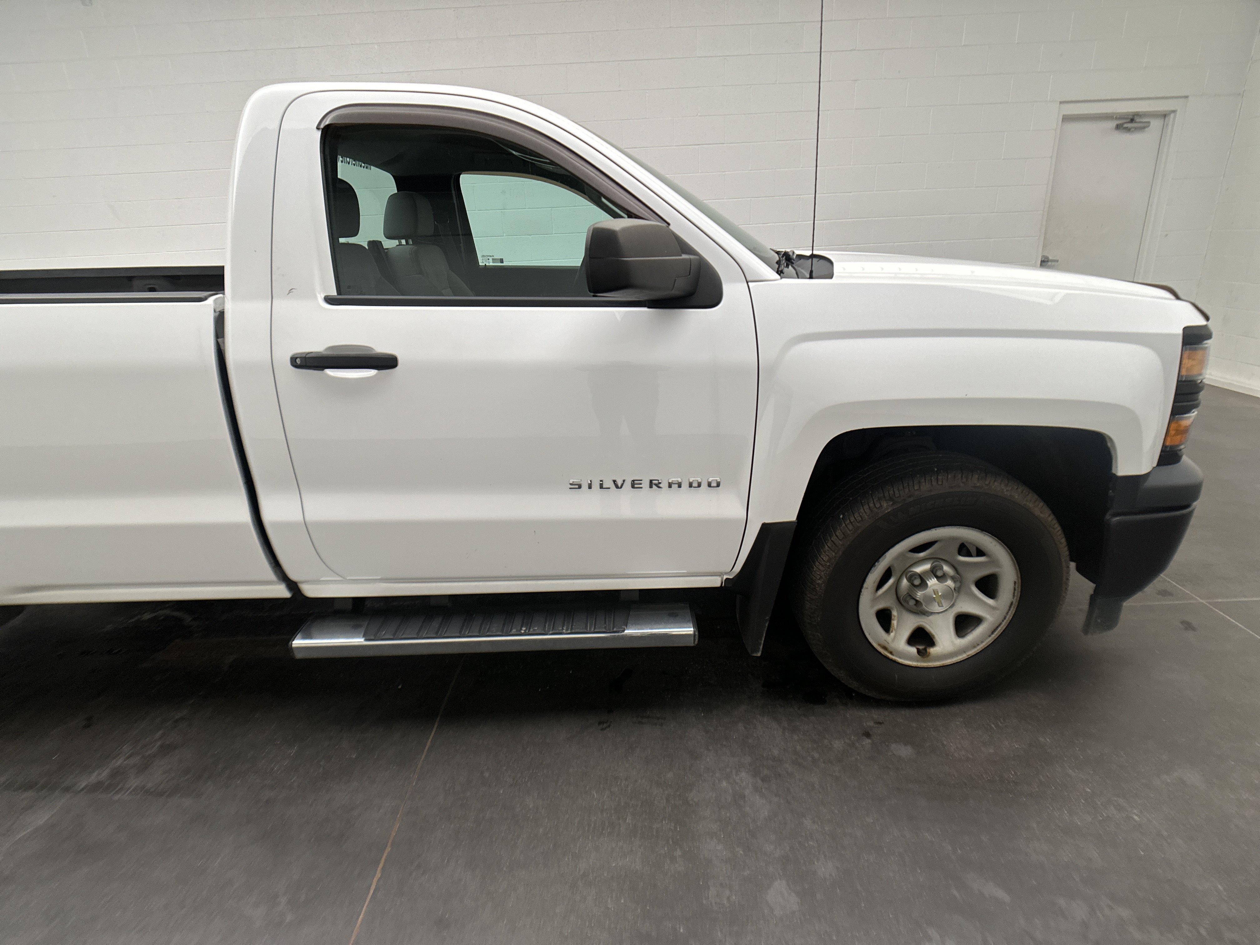 Used 2015 Chevrolet Silverado 1500 W/T RWD image 10