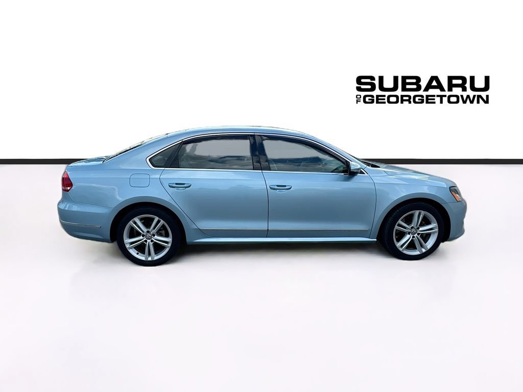 Used 2012 Volkswagen Passat TDI SEL Premium FWD image 8
