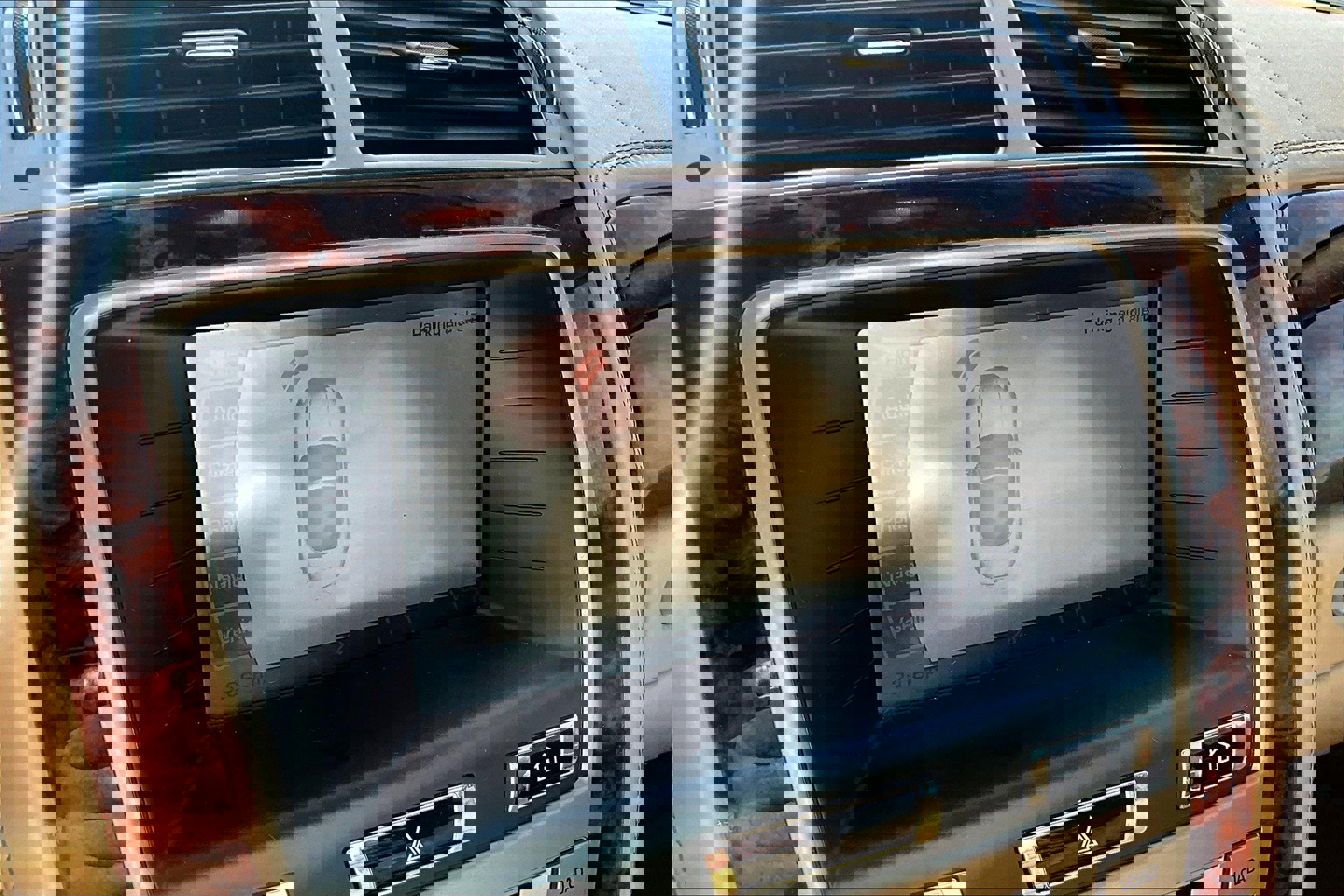 Used 2010 Jaguar XK Convertible image 29