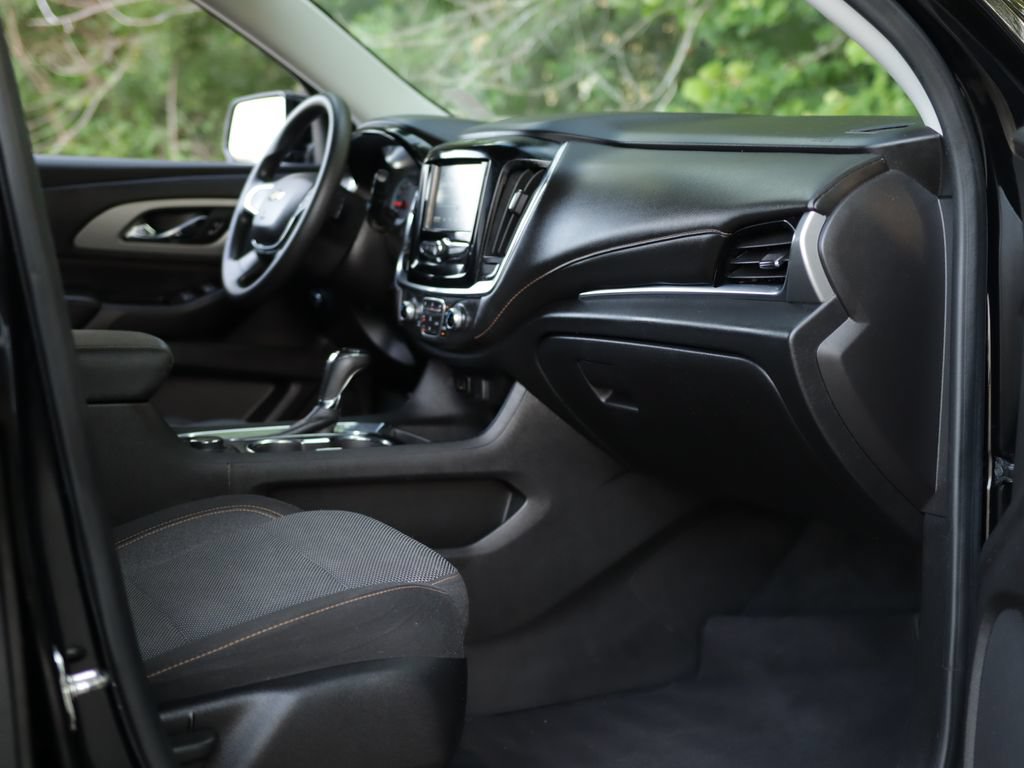 Used 2019 Chevrolet Traverse LS FWD image 28