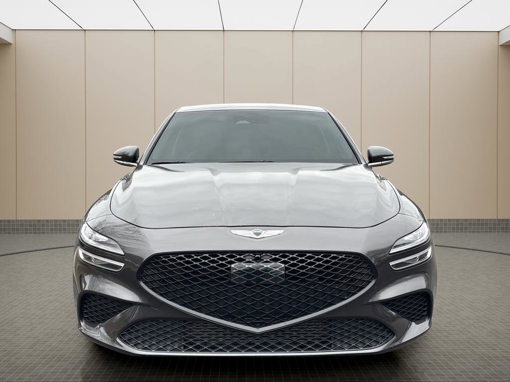 Used 2022 Genesis G70 3.3T image 8