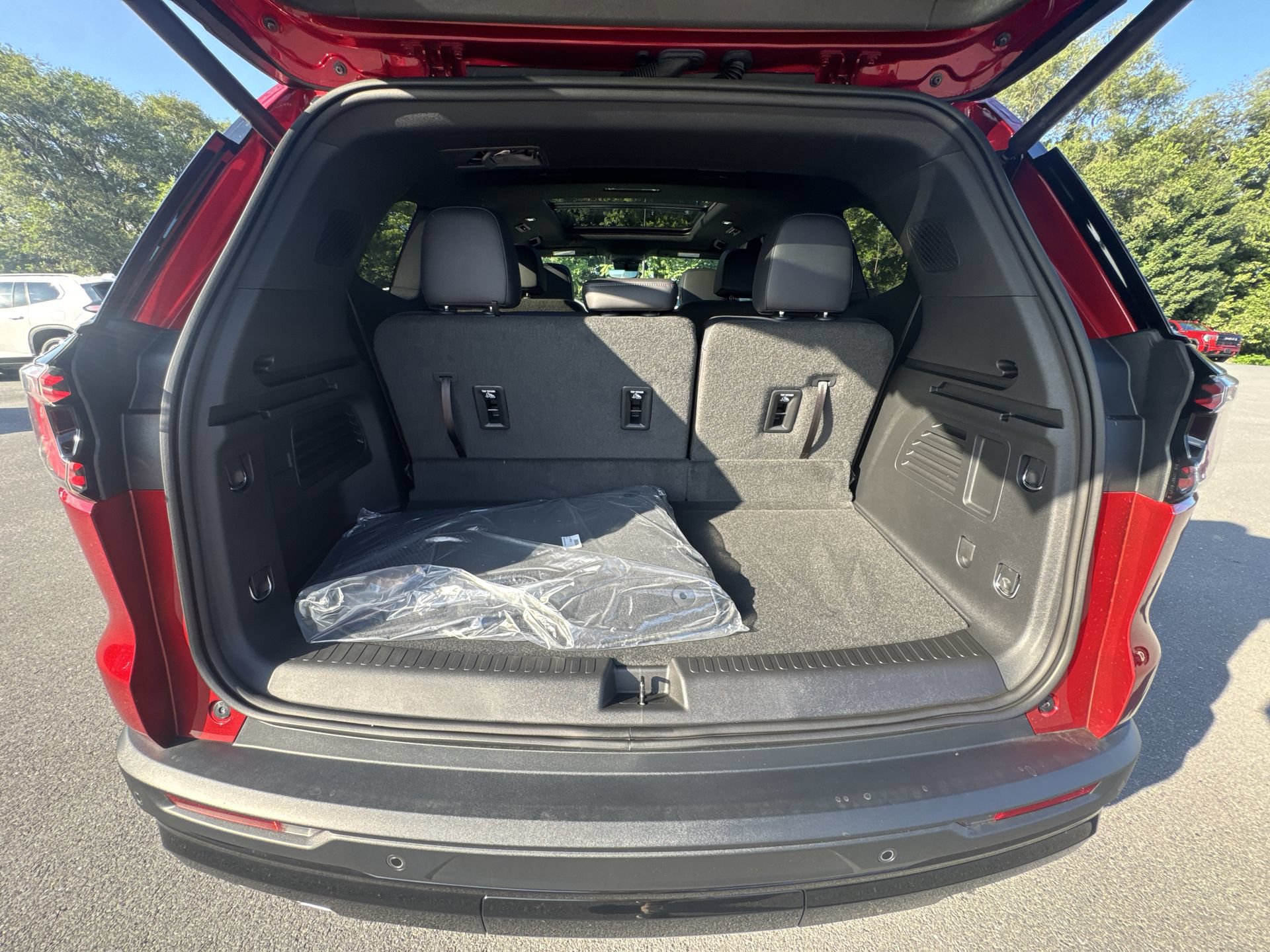 New 2026 GMC Acadia Elevation w/ Black Edition AWD/4WD image 21