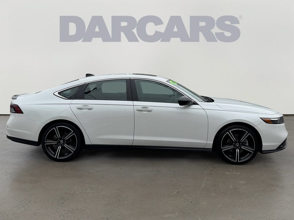 Used 2025 Honda Accord Sport image 8