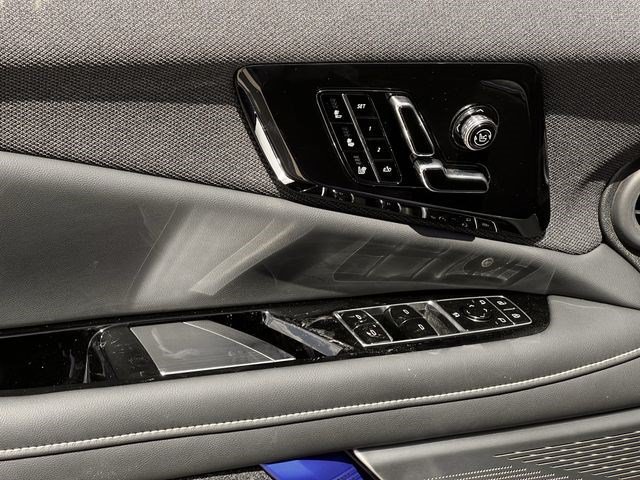New 2027 Cadillac Optiq V w/ Deep Ocean Design Edition AWD/4WD image 19