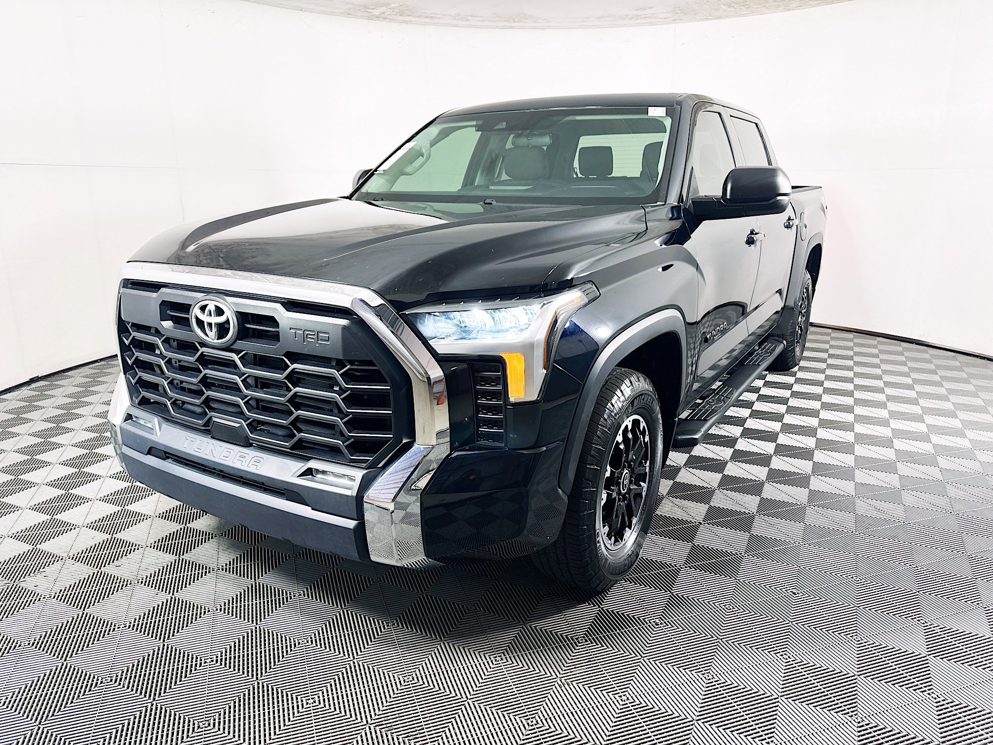 Used 2023 Toyota Tundra SR5 w/ TRD Off-Road Package AWD/4WD image 7
