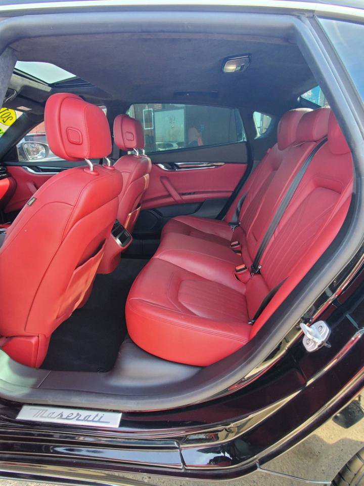 Used 2018 Maserati Quattroporte S GranLusso RWD image 19