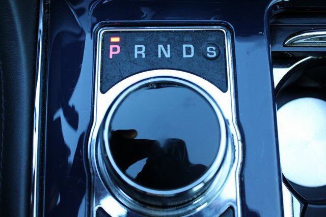 Used 2013 Jaguar XJ AWD image 18