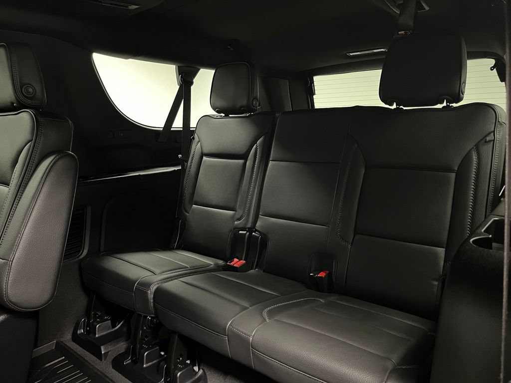 Used 2025 GMC Yukon XL Denali w/ Sun & Power Step Package AWD/4WD image 49