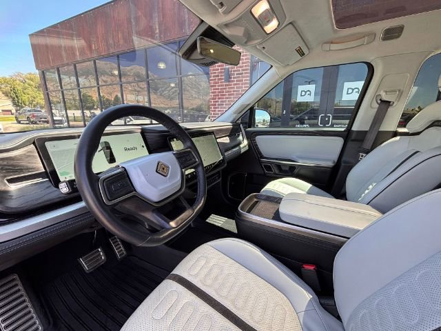 Used 2024 Rivian R1S Adventure image 23