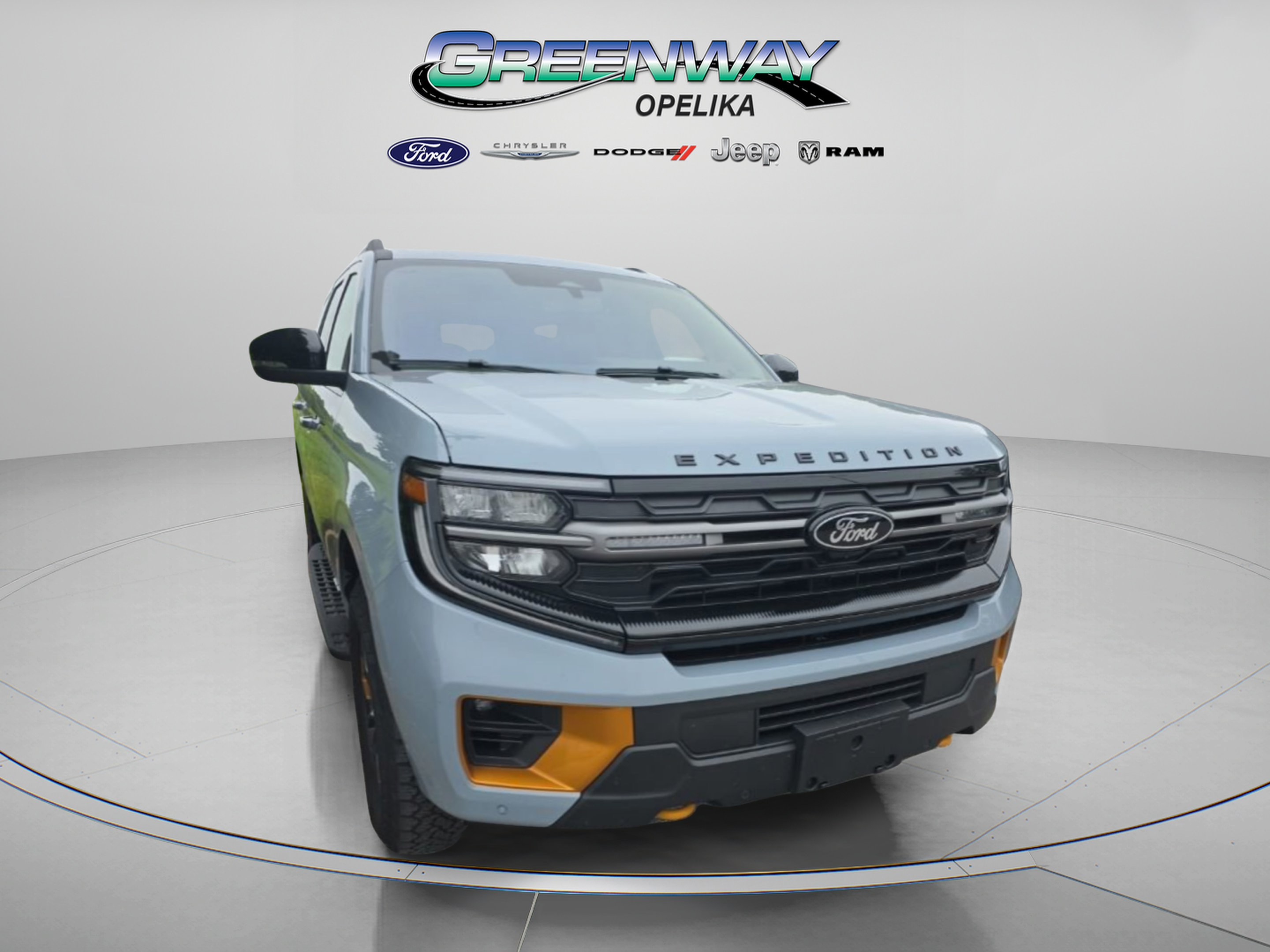 Used 2025 Ford Expedition Tremor AWD/4WD image 3