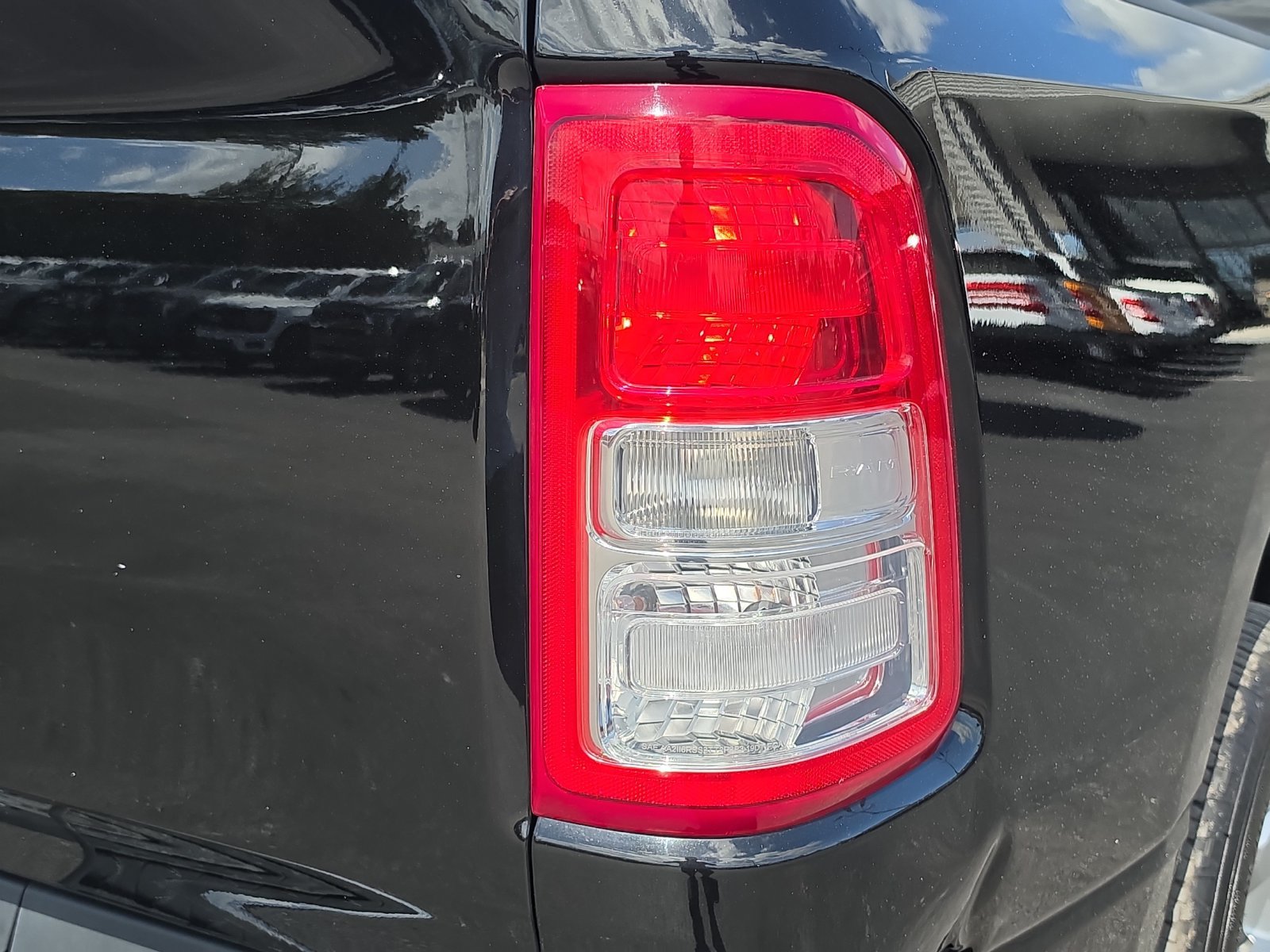 Used 2019 RAM 1500 Big Horn RWD image 7