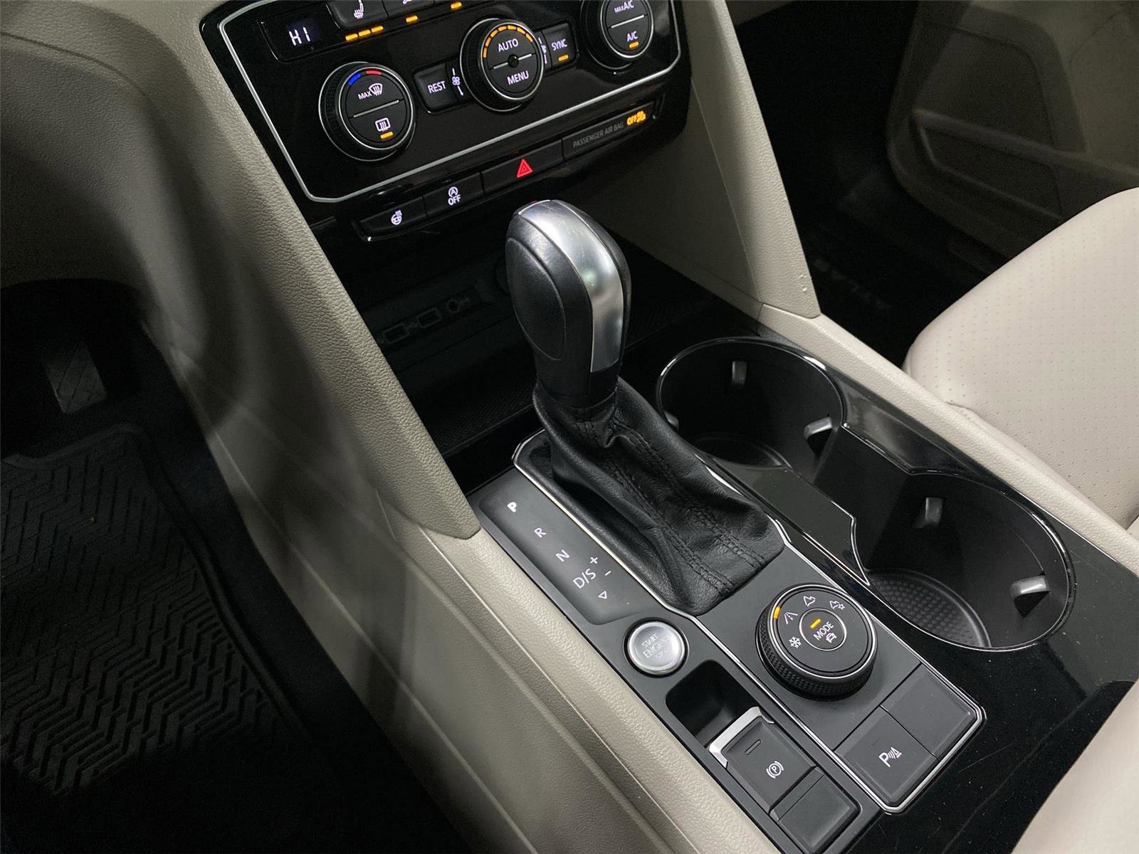 Used 2020 Volkswagen Atlas SEL image 27