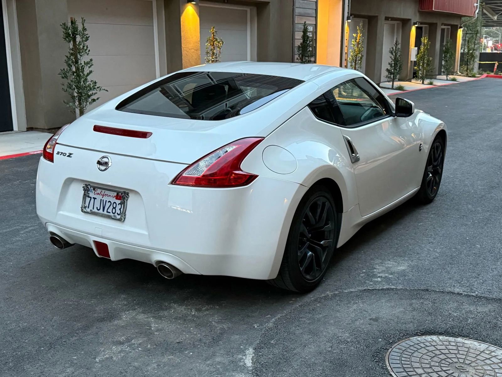Used 2016 Nissan 370Z Coupe image 5
