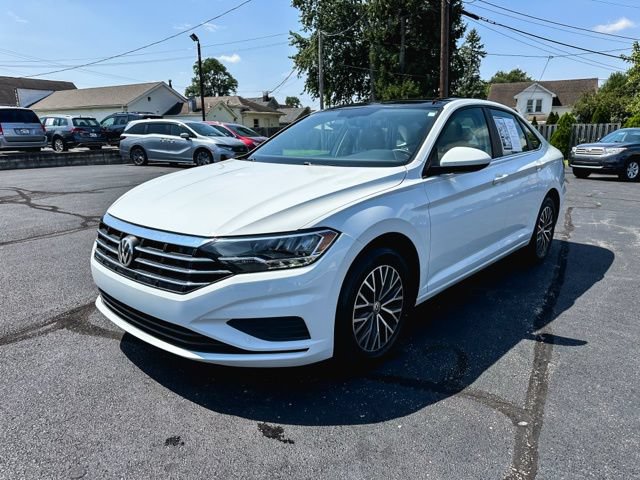 Used 2020 Volkswagen Jetta SE FWD image 3