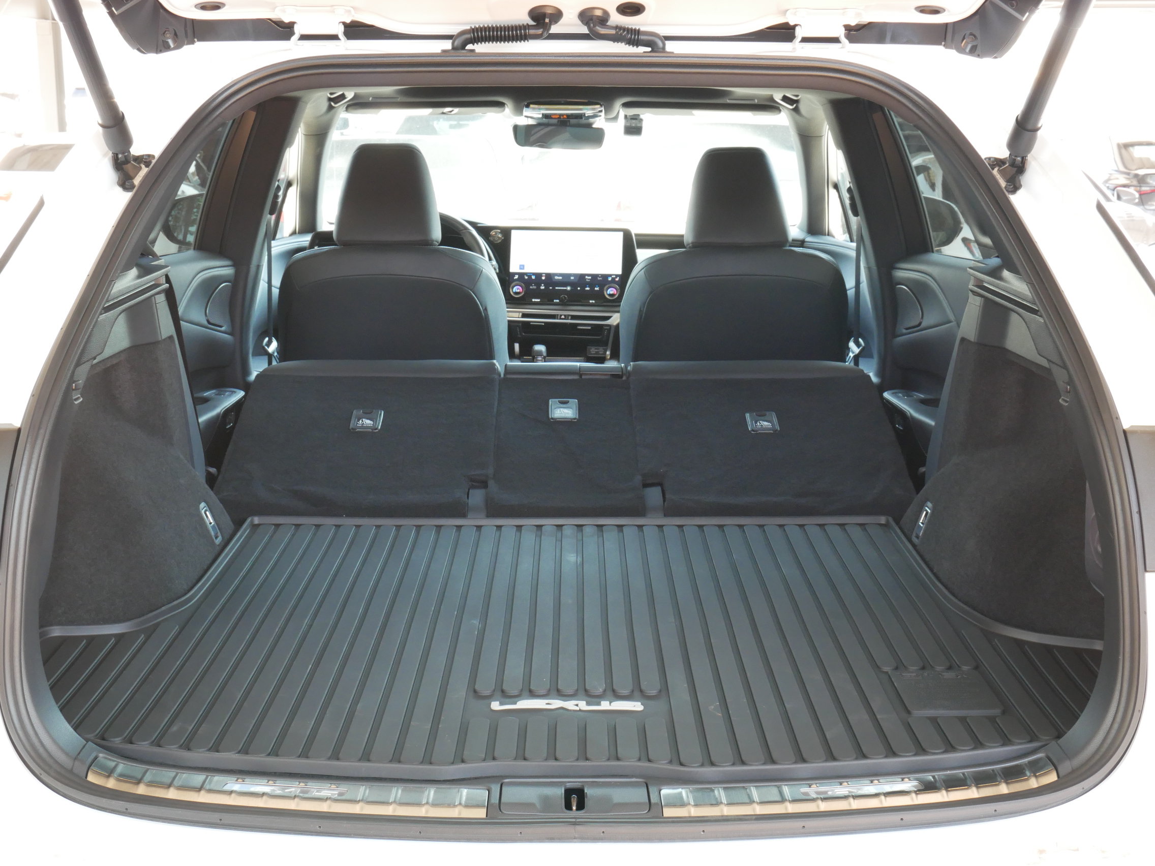 Used 2025 Lexus RX 350h AWD/4WD image 31