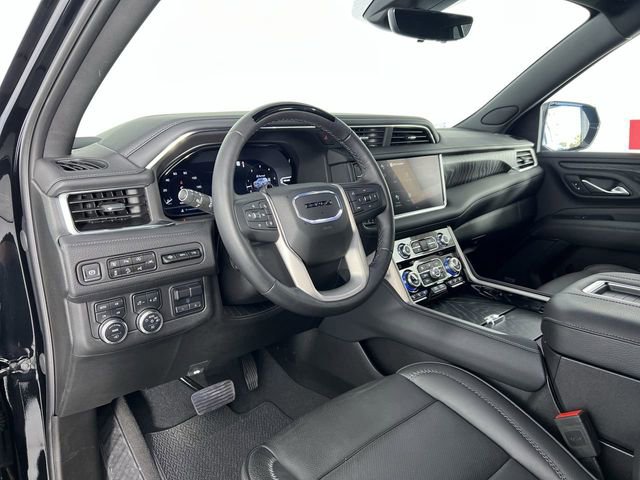 Used 2024 GMC Yukon Denali w/ Denali Reserve Package image 10