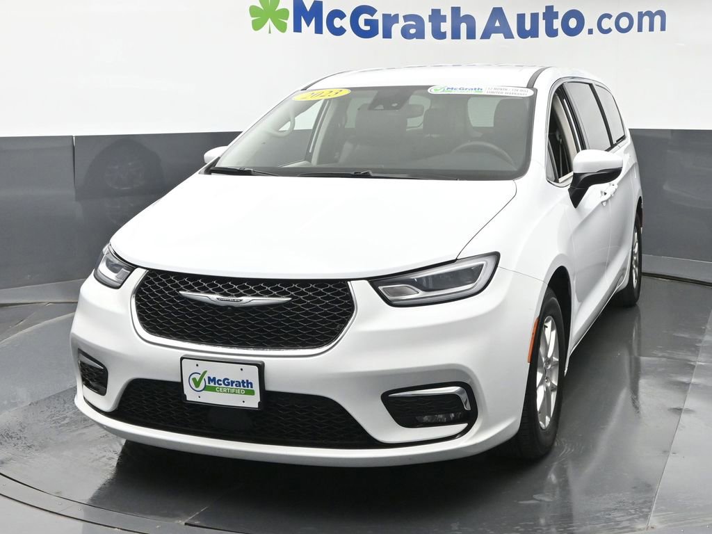 Used 2023 Chrysler Pacifica Touring-L FWD image 20