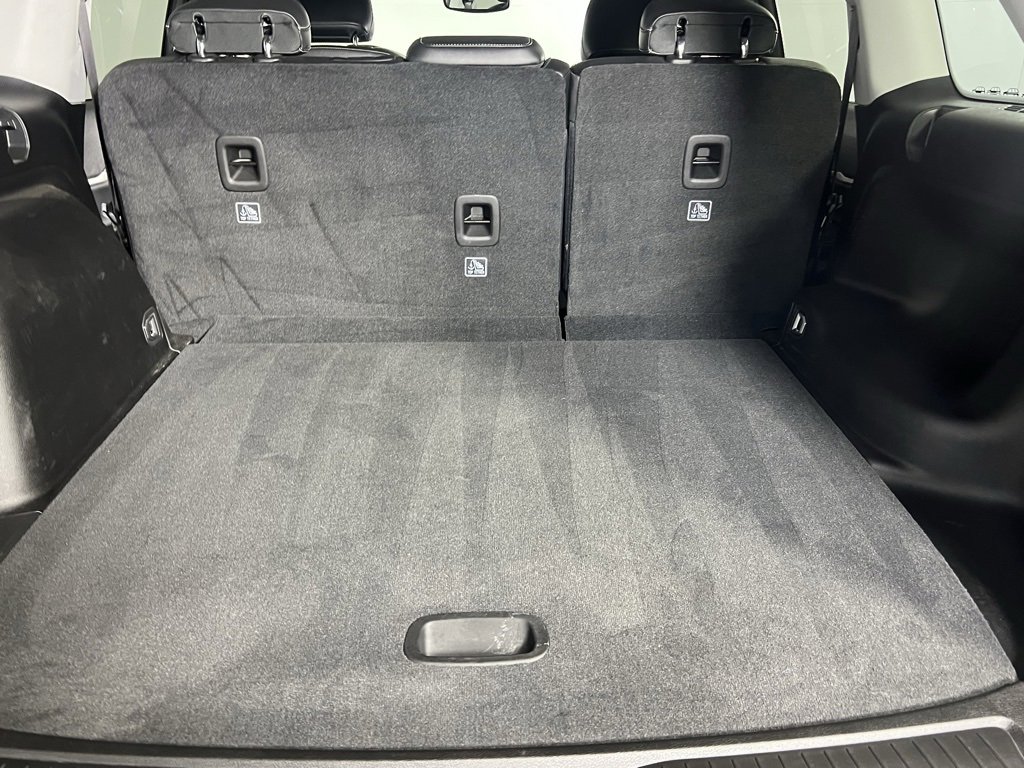 Used 2023 Jeep Grand Cherokee Limited image 28