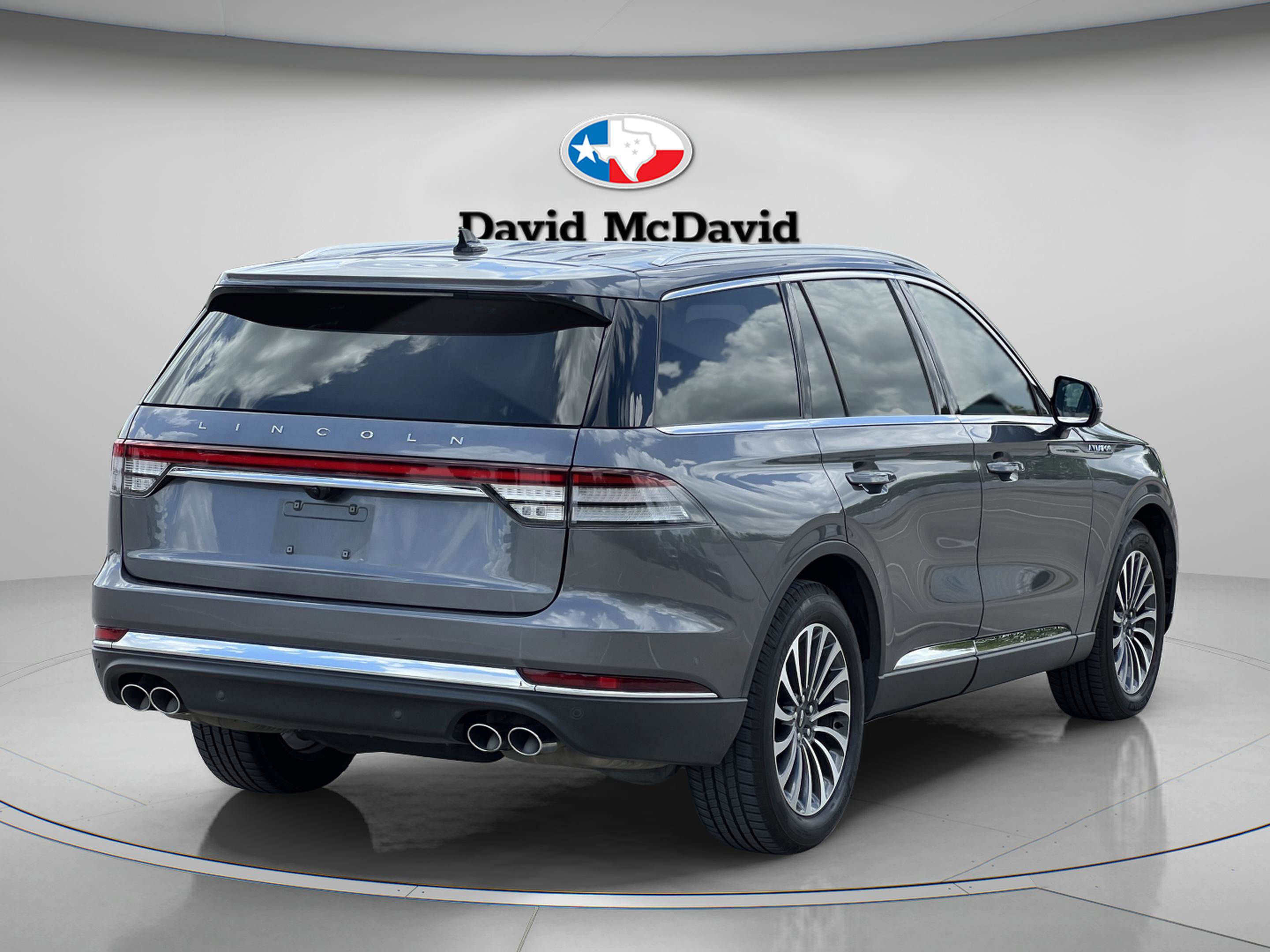 Used 2022 Lincoln Aviator Reserve w/ Equipment Group 201A image 7