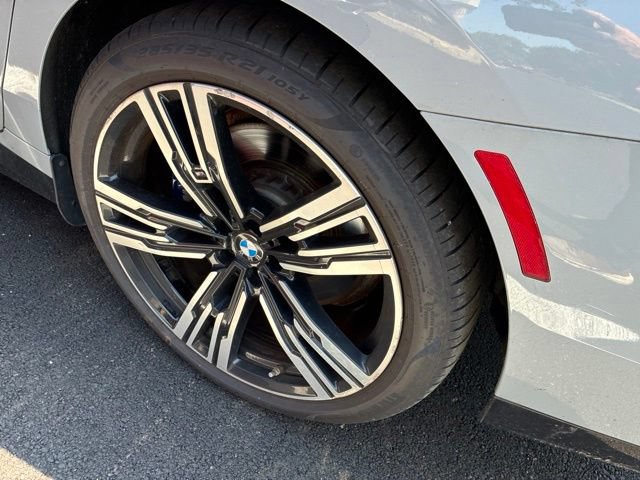 Used 2023 BMW i7 xDrive60 AWD/4WD image 6