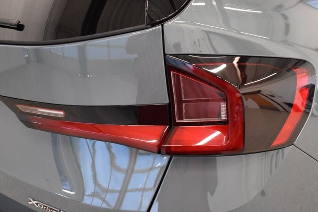 New 2026 BMW X1 xDrive28i AWD/4WD image 12