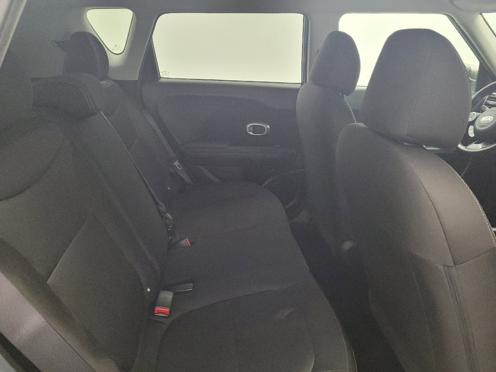 Used 2018 Kia Soul FWD image 19