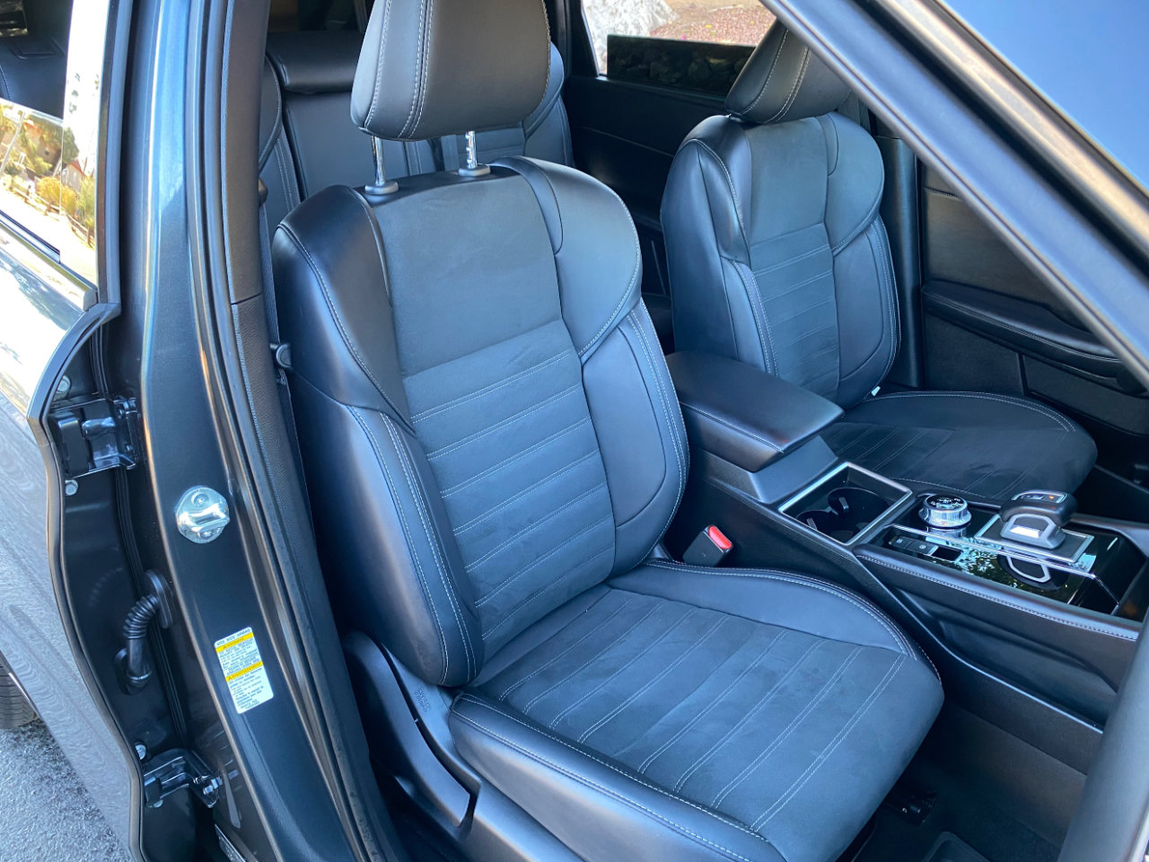 Used 2024 Mitsubishi Outlander SE Black Edition image 59