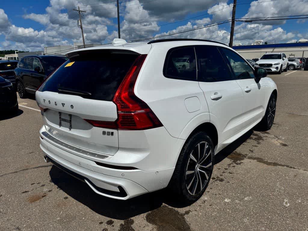 Used 2024 Volvo XC60 B5 Plus w/ Protection Package Premier AWD/4WD image 5