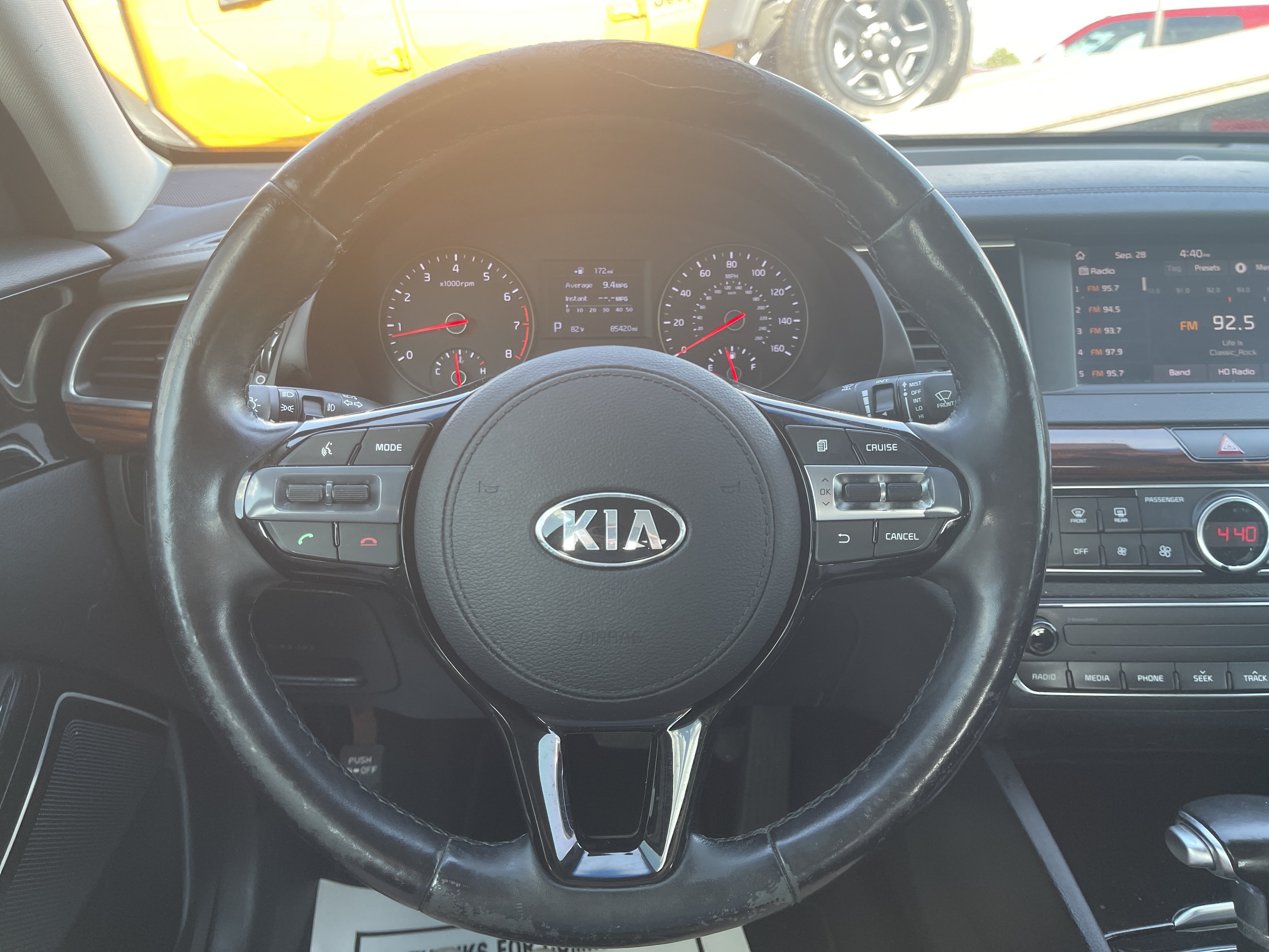 Used 2017 Kia Cadenza Premium FWD image 20