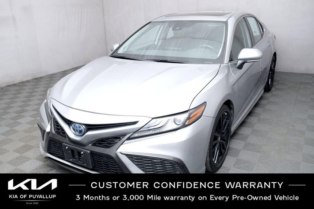 Used 2024 Toyota Camry XSE w/ Navigation Package FWD image 1
