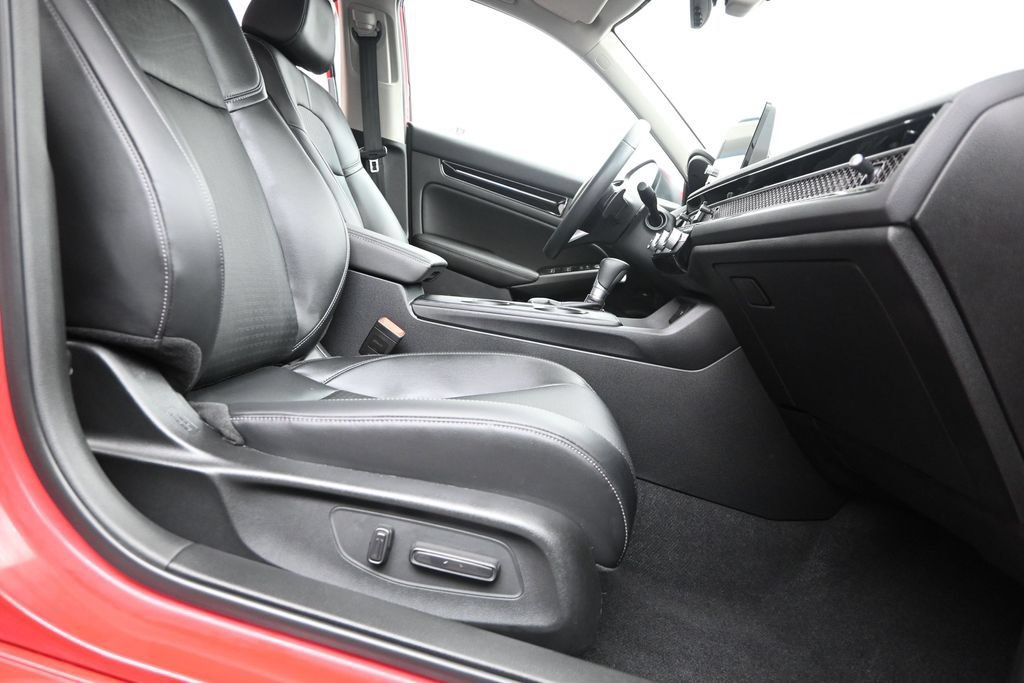 Used 2022 Honda Civic Touring image 22