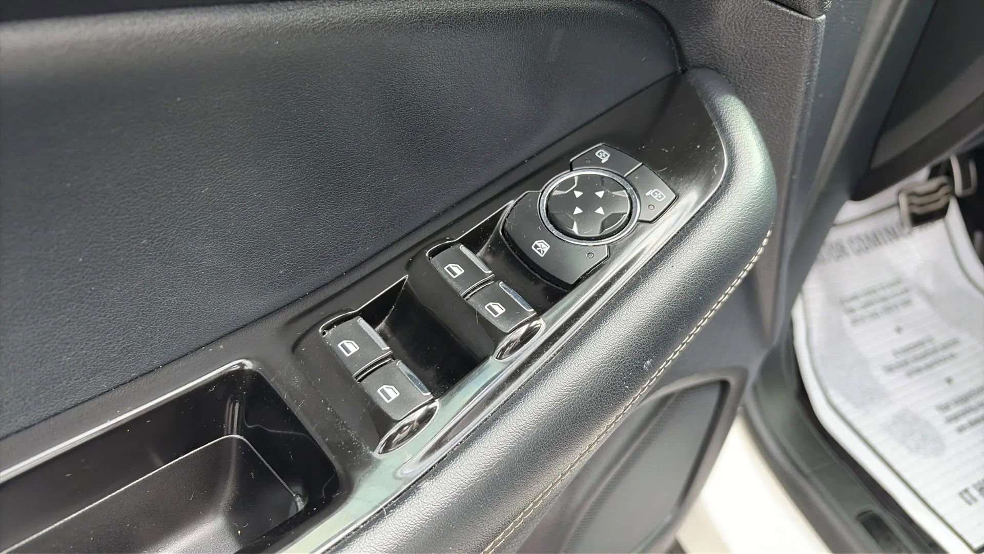 Used 2019 Ford Edge ST w/ Cold Weather Package image 11