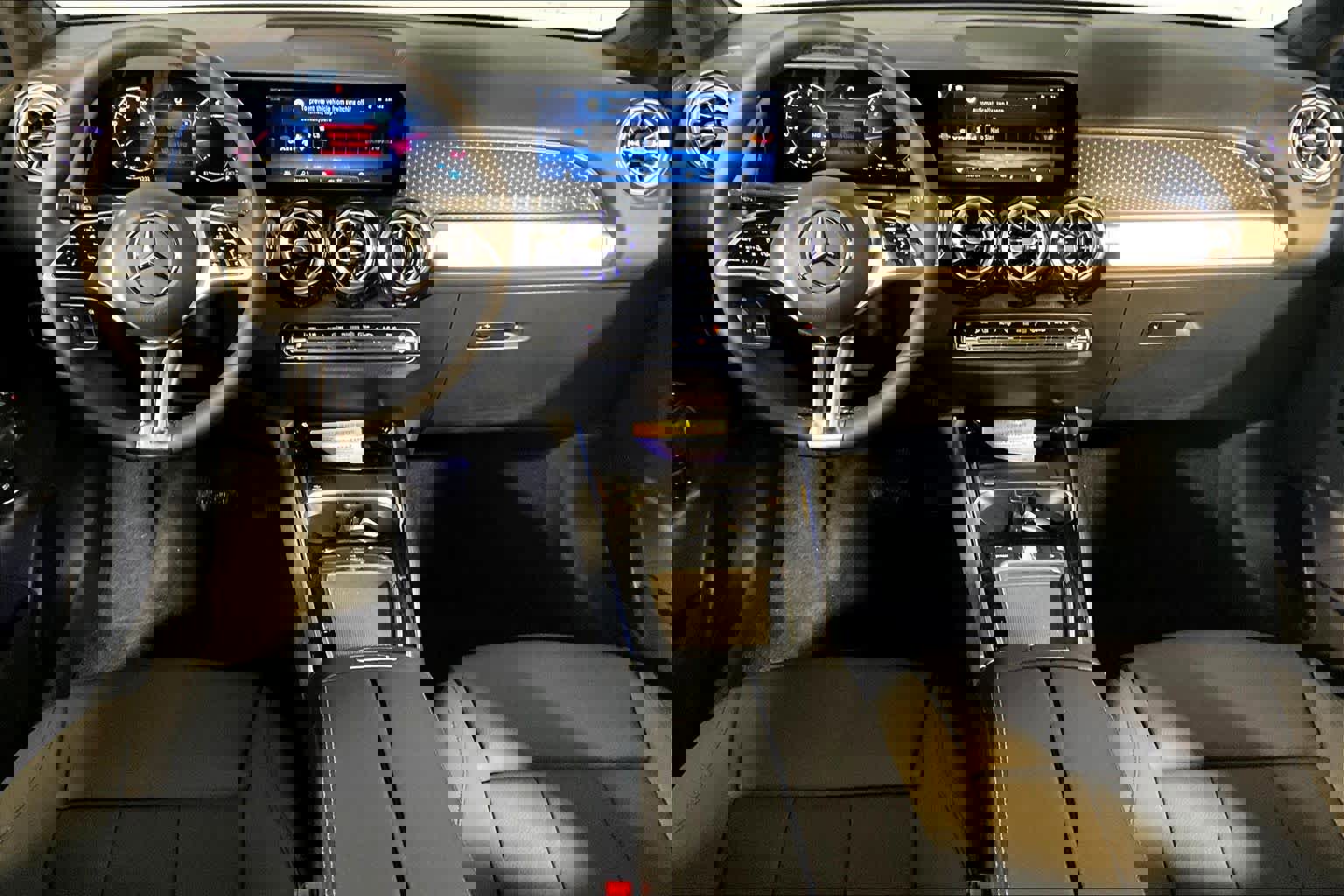 New 2026 Mercedes-Benz GLB 250 4MATIC image 7