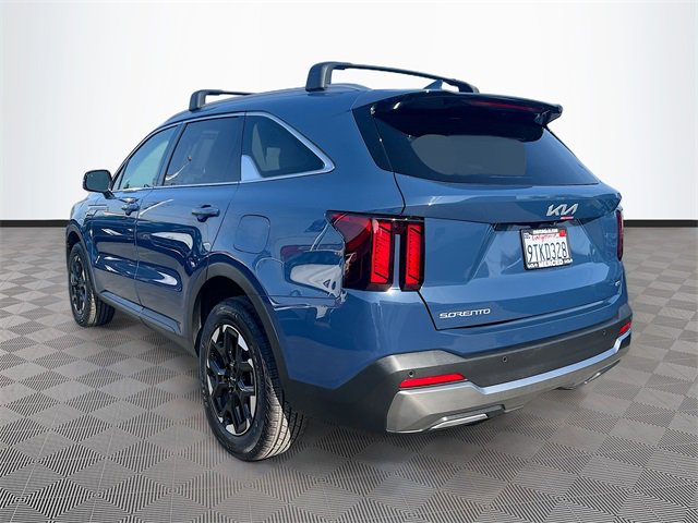 Used 2024 Kia Sorento S w/ Panoramic Sunroof Package image 5