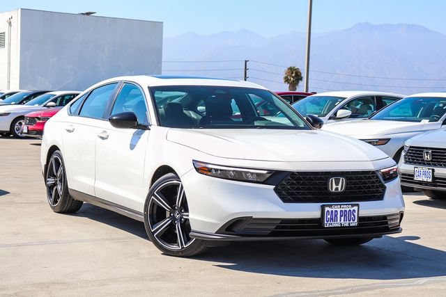 Used 2024 Honda Accord Sport image 2