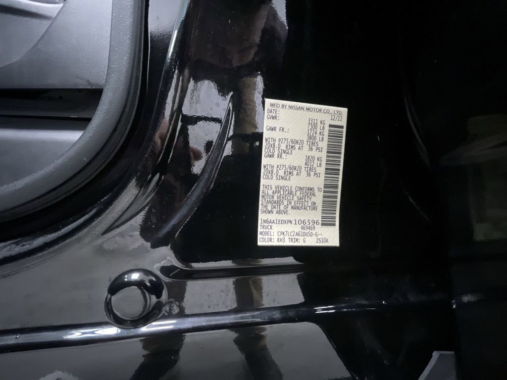 Used 2023 Nissan Titan SV w/ SV Convenience Package image 23