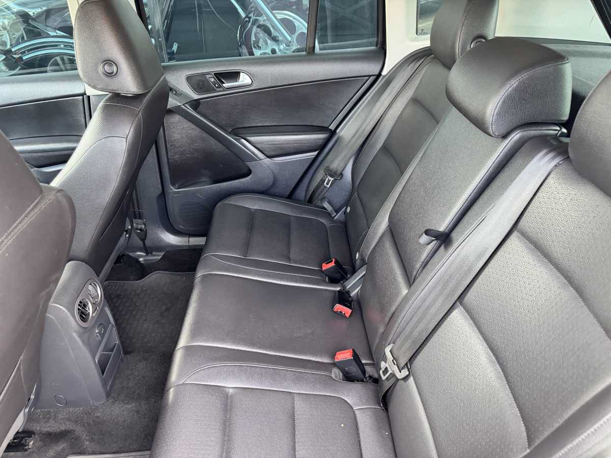 Used 2017 Volkswagen Tiguan S AWD/4WD image 29