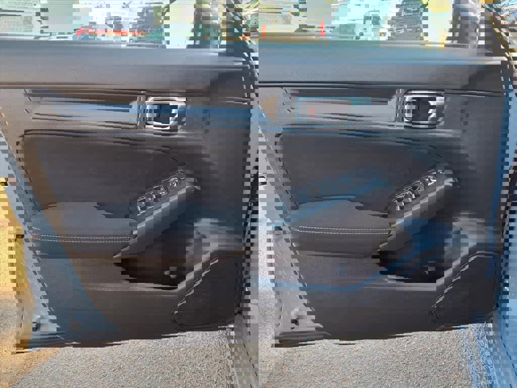 Used 2023 Honda Civic Sport image 12