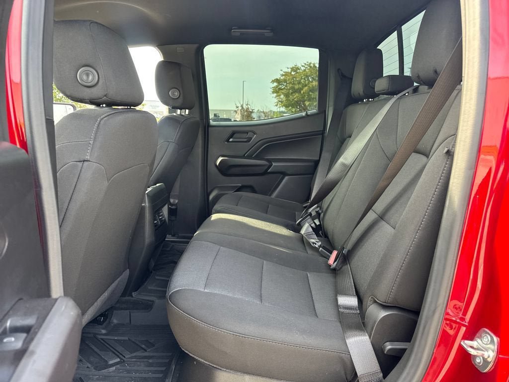 Used 2025 Chevrolet Colorado Trail Boss AWD/4WD image 12