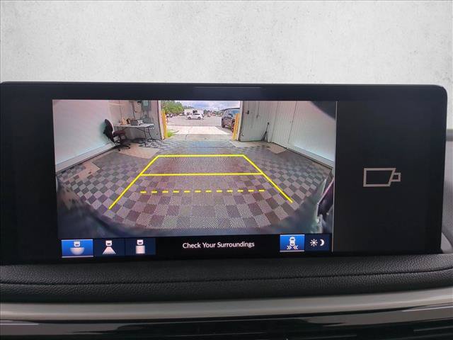 Used 2025 Acura MDX FWD image 14