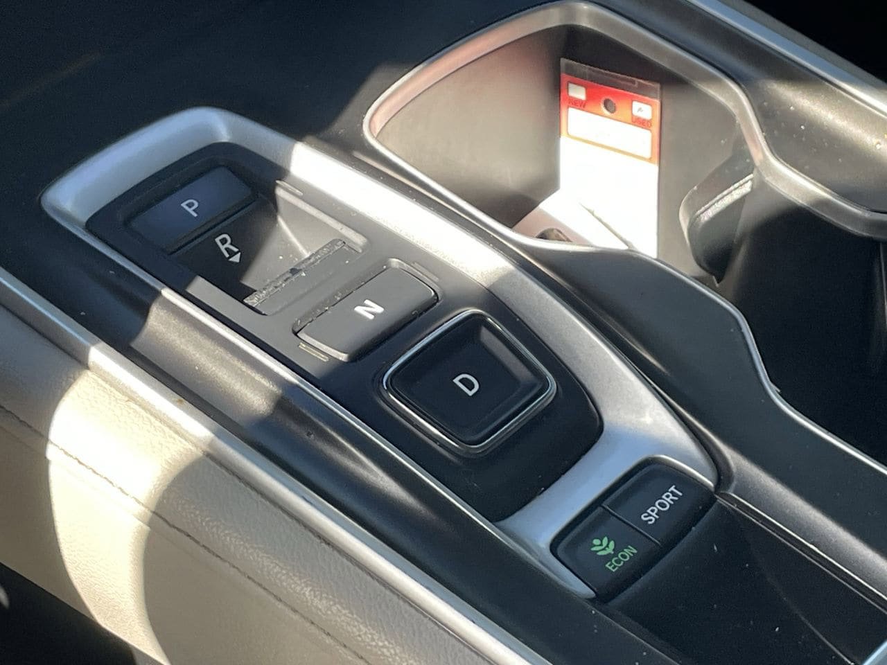 Used 2021 Honda Accord Touring image 8