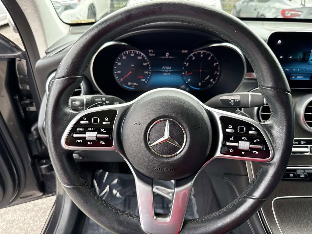 Used 2021 Mercedes-Benz GLC 300 image 42