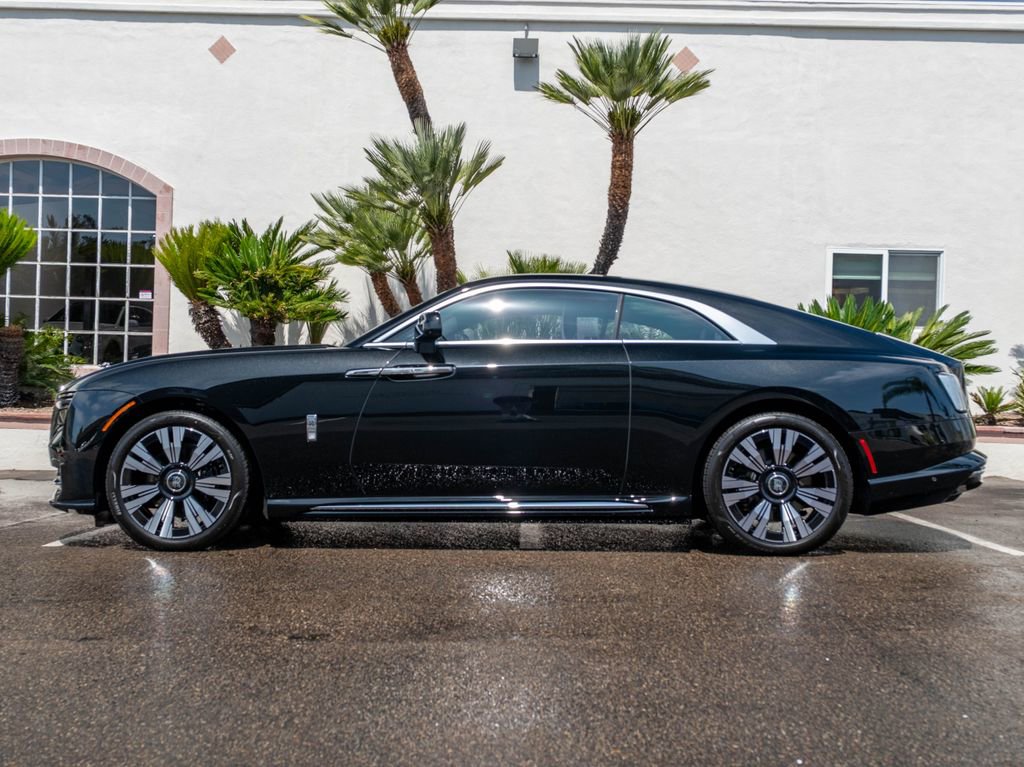 New 2026 Rolls-Royce Spectre image 3