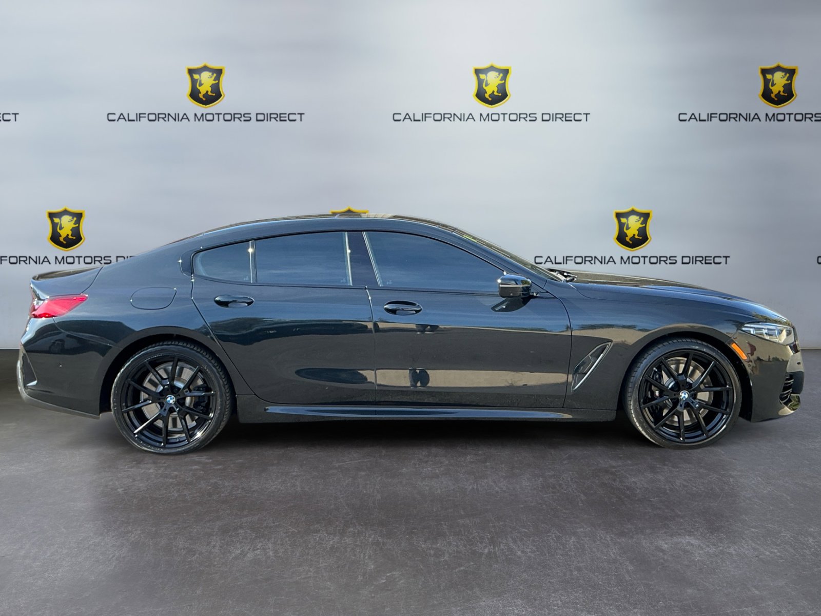 Used 2025 BMW 840i w/ M Sport Professional Package image 4