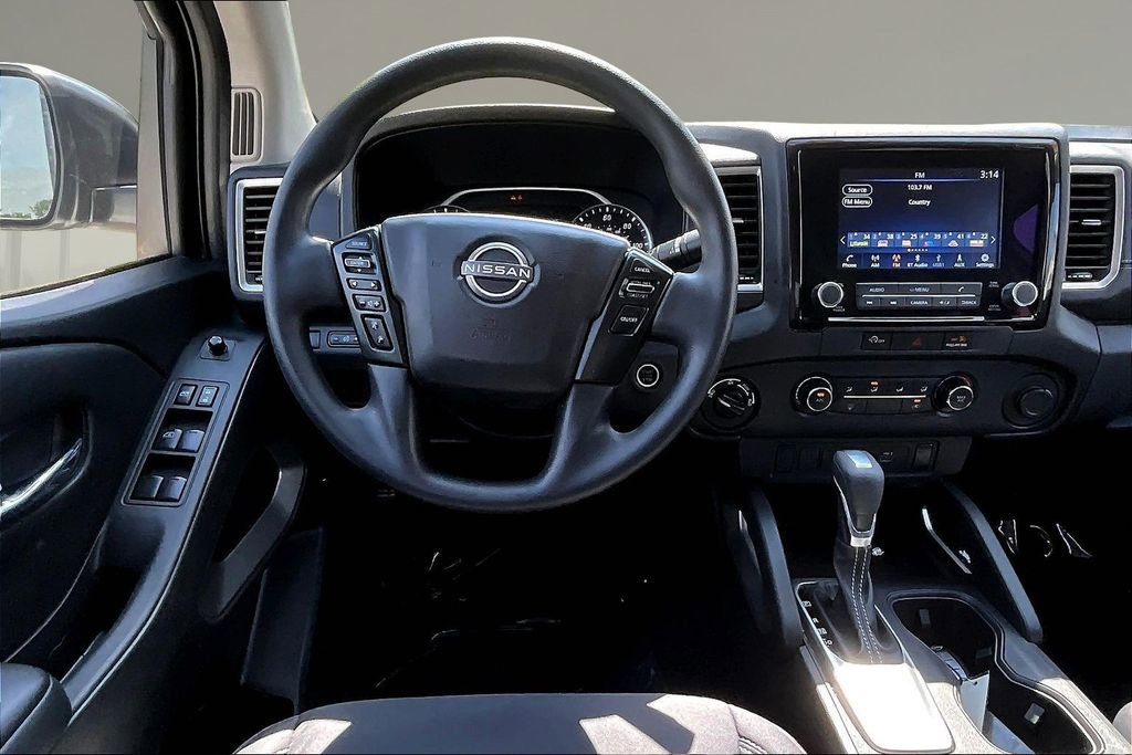 Used 2023 Nissan Frontier SV w/ Tow Package AWD/4WD image 9
