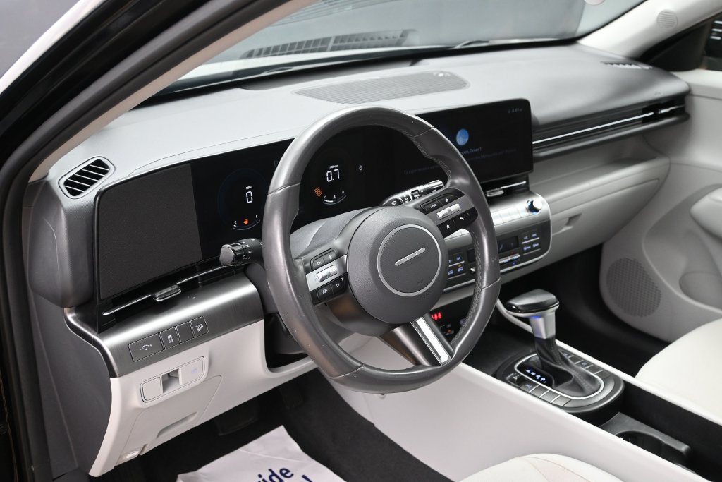 Used 2024 Hyundai Kona SEL AWD/4WD image 11