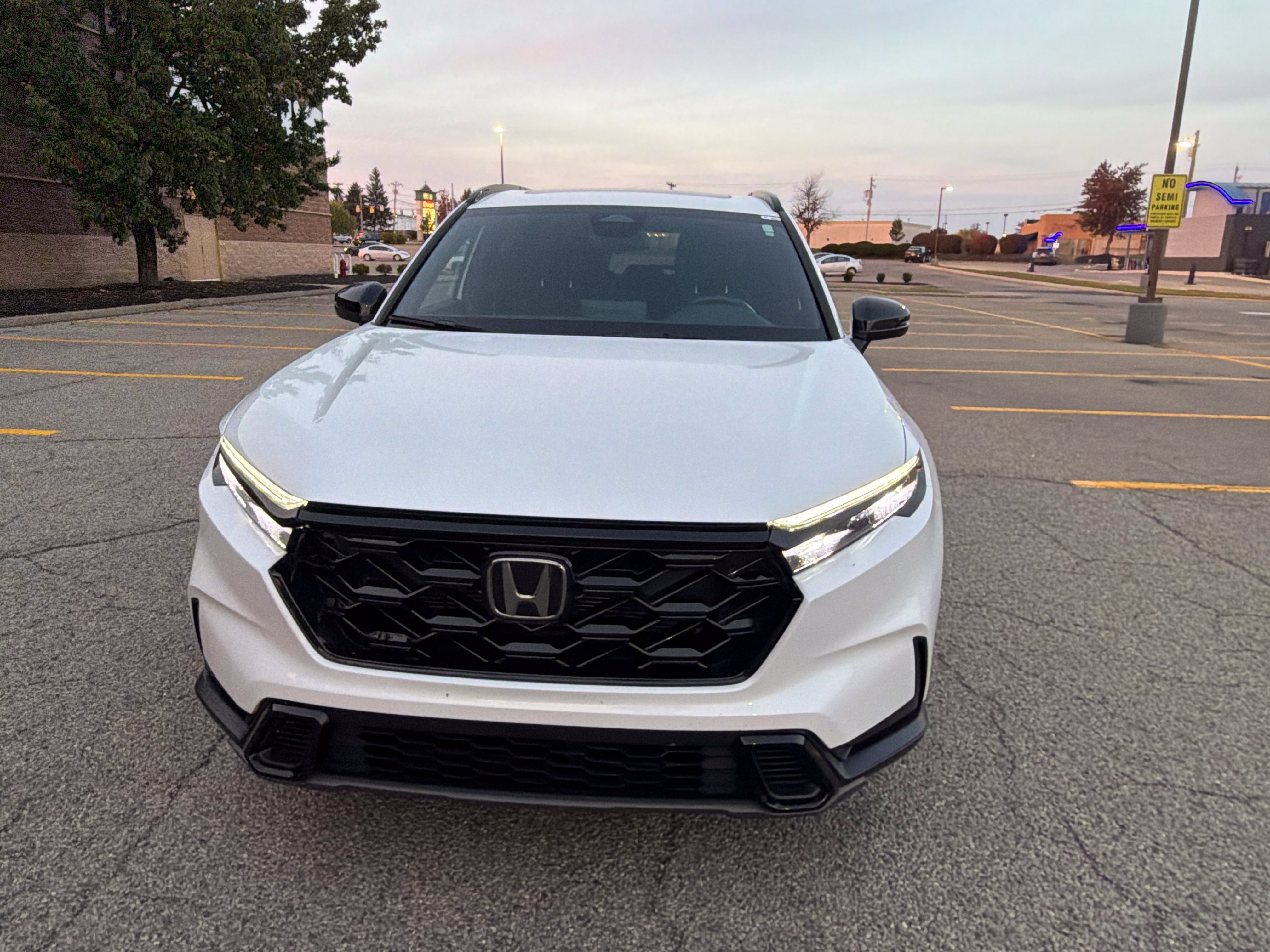 Used 2024 Honda CR-V Sport image 9
