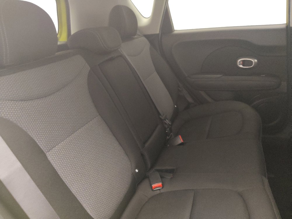 Used 2017 Kia Soul + image 19