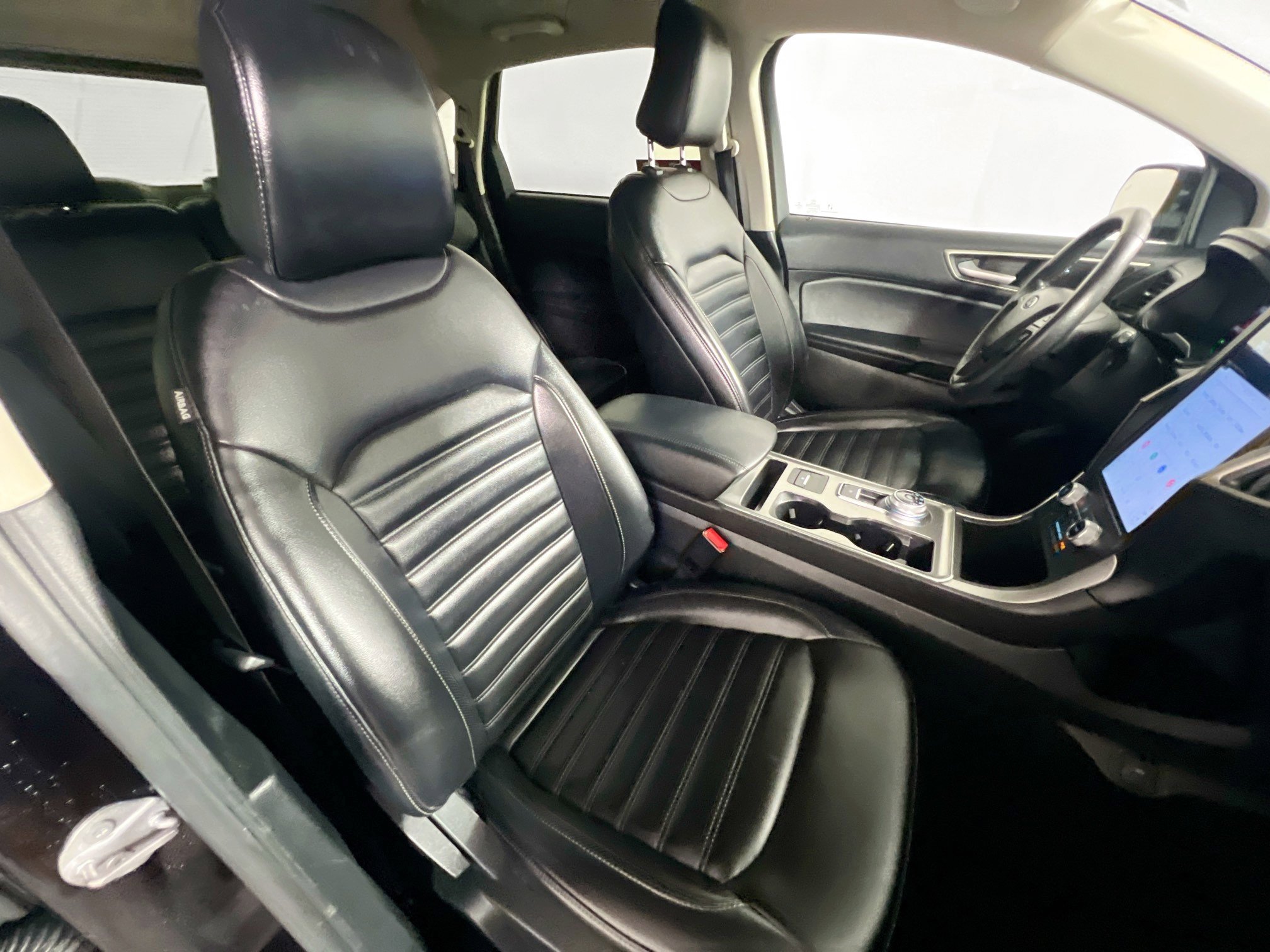 Used 2022 Ford Edge SEL image 31